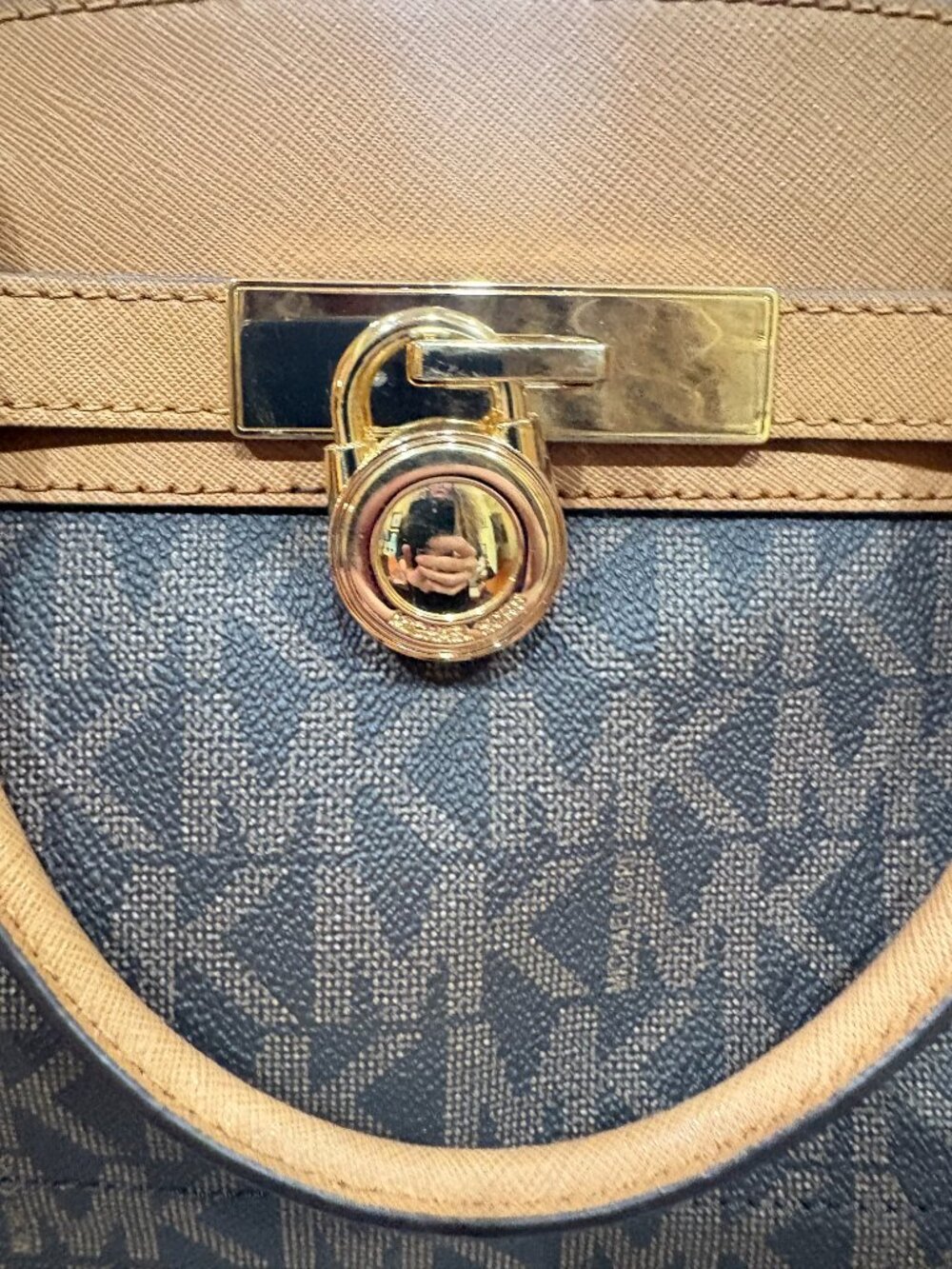 Michael Kors Leather purse